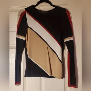 Small Ladies Long Sleeve Geometric shirt - The Limited